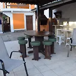Linda Casa No Centro De Porto Com Cozinheira E Piscinas